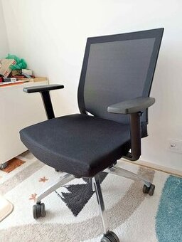 Kancelářská židle Wilkhahn (Německo)