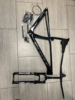 SCOTT SCALE WORLD CUP RC SL HMX 2025 velikost S + vidlice