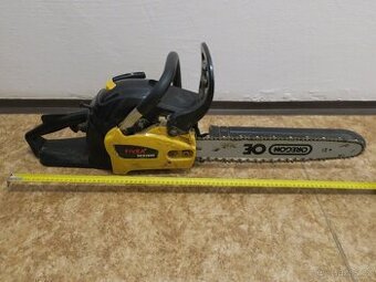 Benzínová řetězová pila