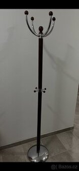 Věšák na oblečení