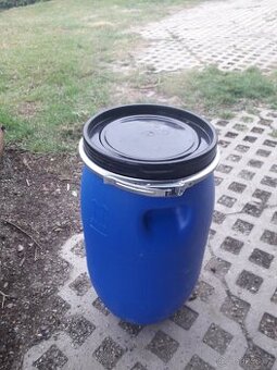 SUDY-BARELY OBJEM 35 LITRŮ-ČOKOLÁDA-POUŽITY JEDNOU