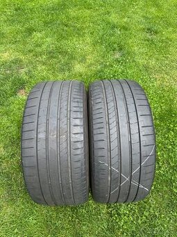Pirelli P ZERO 295/35 R21