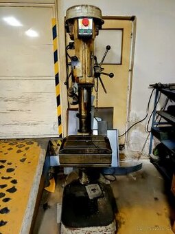 Sloupová vrtačka VS32B