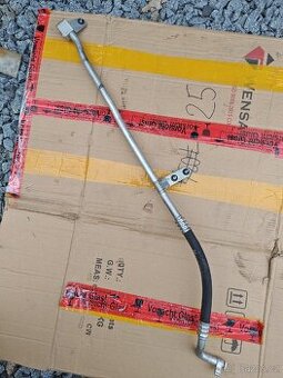 BMW 920192704 f10 f11 facelift trubka hadice klimatizace