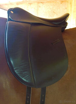 Drezurní sedlo s koženou kostrou 16.5-17posedlí