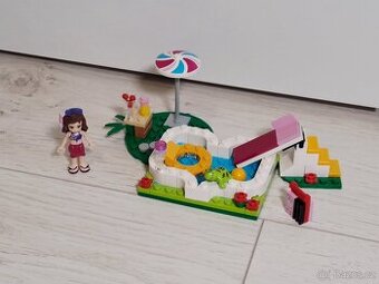 LEGO Friends 41090 - Zahradní bazén Olivie