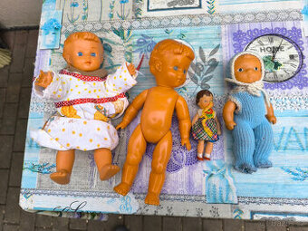 Staré hračky,staré gumové panenky 4ks,panenka, retro hračky