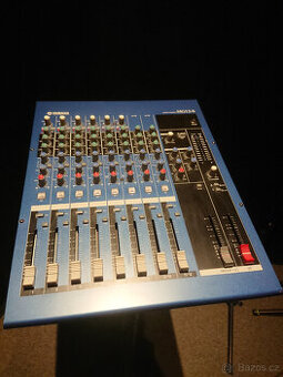 Mixpult YAMAHA MG12/4