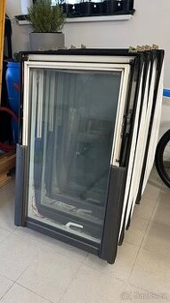 Střešní okno Designo R7 - Výsuvně kyvné