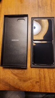 Samsung Z Flip 5 - vzhledově jako nový, 512GB