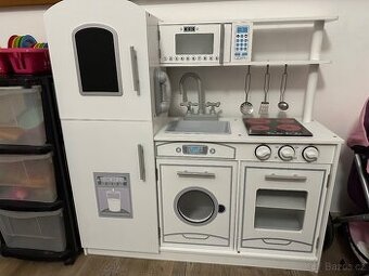 Dětská kuchyňka s příslušenstvím