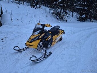 Ski doo mxz 800  xrs etek 2013