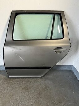 LEVÉ  ZADNÍ DVEŘE ŠKODA OCTAVIA 2 KOMBI