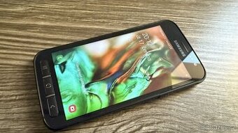 Mobilní telefon Samsung Galaxy Xcover 4 - CZ distribuce