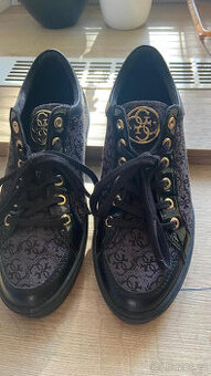 Dámské boty GUESS - vel. 40