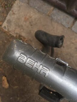 Mercedes W123 Chladič