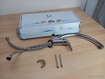 Kuchyňská dřezová baterie