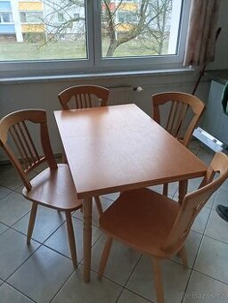 Jídelní set stůl a 4 židle