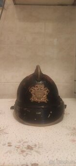 Hasičská helma