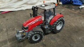 Model traktoru Massey ferguson 6613 1:32