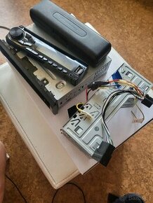 PIONEER DEH - 1800 UBB, USB, CD, SRC, odnímatelný panel - 1