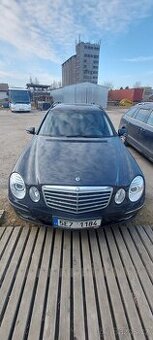 MERCEDES BENZ E 220CDI