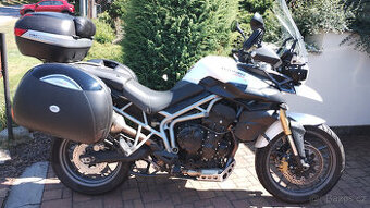 Triumph Tiger 800