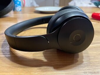 BEATS SOLO PRO