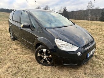 Ford s max 2.0 103kw slušny rodiny vuz