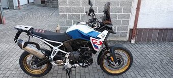 BMW F900GS