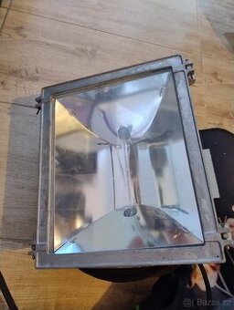 Halogen velký - 1