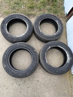 Letní pneumatiky 2ks Hankook 205/65 R16C