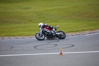 Suzuki SV 650 1999 okruhovka