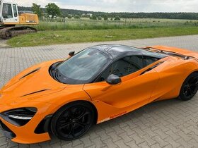 Mclaren 720S vyměnit za bagr, nasadit buldozer Lamborghini f
