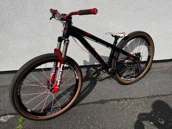 Cachet XX Dirt jump custom