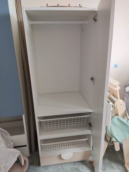 Dětská skříň IKEA PLATSA
