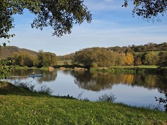EXKLUZIVNÍ STAVEBNÍ POZEMEK U ŘEKY BEROUNKY 17 000M2 - 1