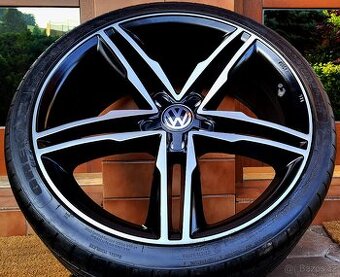 alu R19 5x112, ET35, pneu 235/35, VW /+ Audi Mercedes Škoda