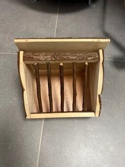 Jesličky na seno s úchytem pro králíky/morče apod.