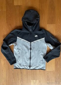 Nike Tech Fleece mikina, velikost S