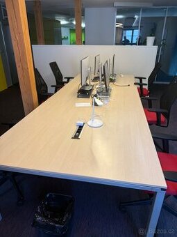 Velký kancelářský stůl 360×140cm značka Techo