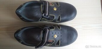 pracovní obuv (sandály)