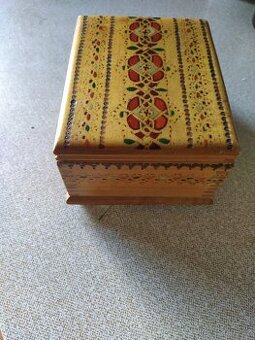 Retro krabička na cigarety