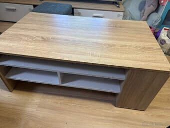 Konferenční stolek - top stav