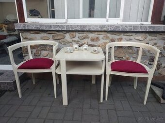 Kávové sezení po renovaci.