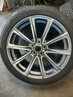 Alu kola Ford Mustang + zimní pneu Cont. 255/40 R 19 V XL
