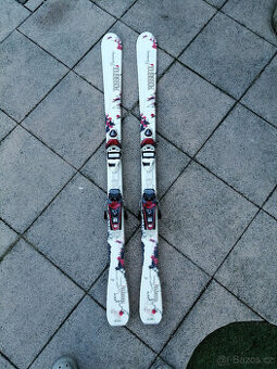 Prodám lyže ROSSIGNOL, velikost 146 cm