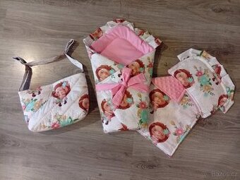 Peřinka a polštářek, zavinovačka, taška na kočárek