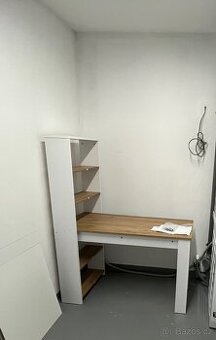 prodám jídelní/pracovní/psací stůl s policemi