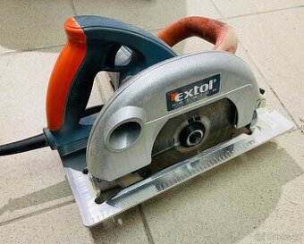 Maflik a vibrační bruska